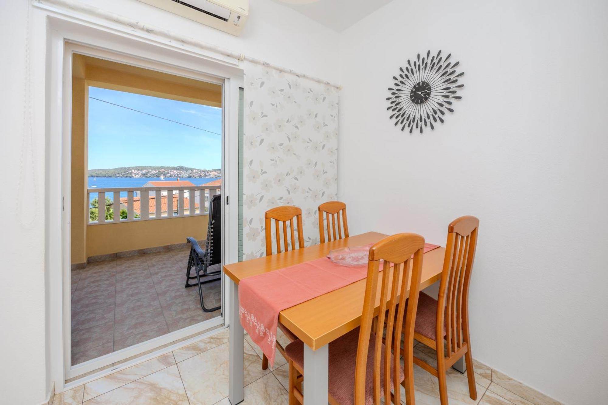 טרוגיר Apartman Markulin מראה חיצוני תמונה